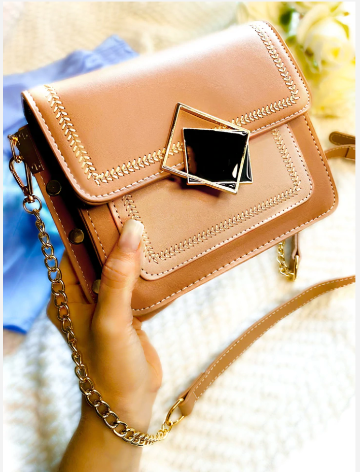 The Lexi Crossbody Purse