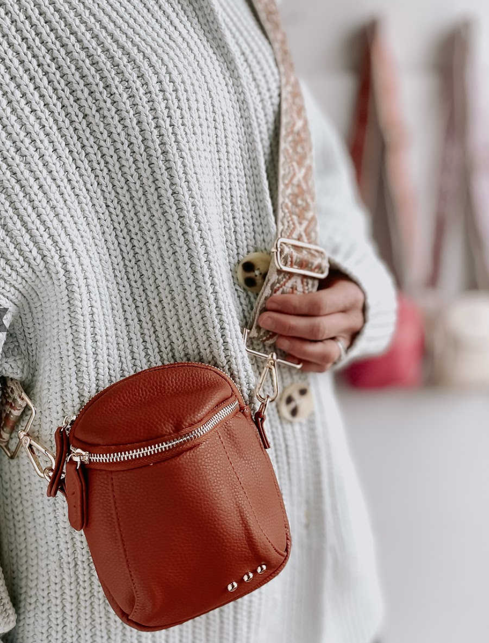 Presale-Ellie Crossbody Bag